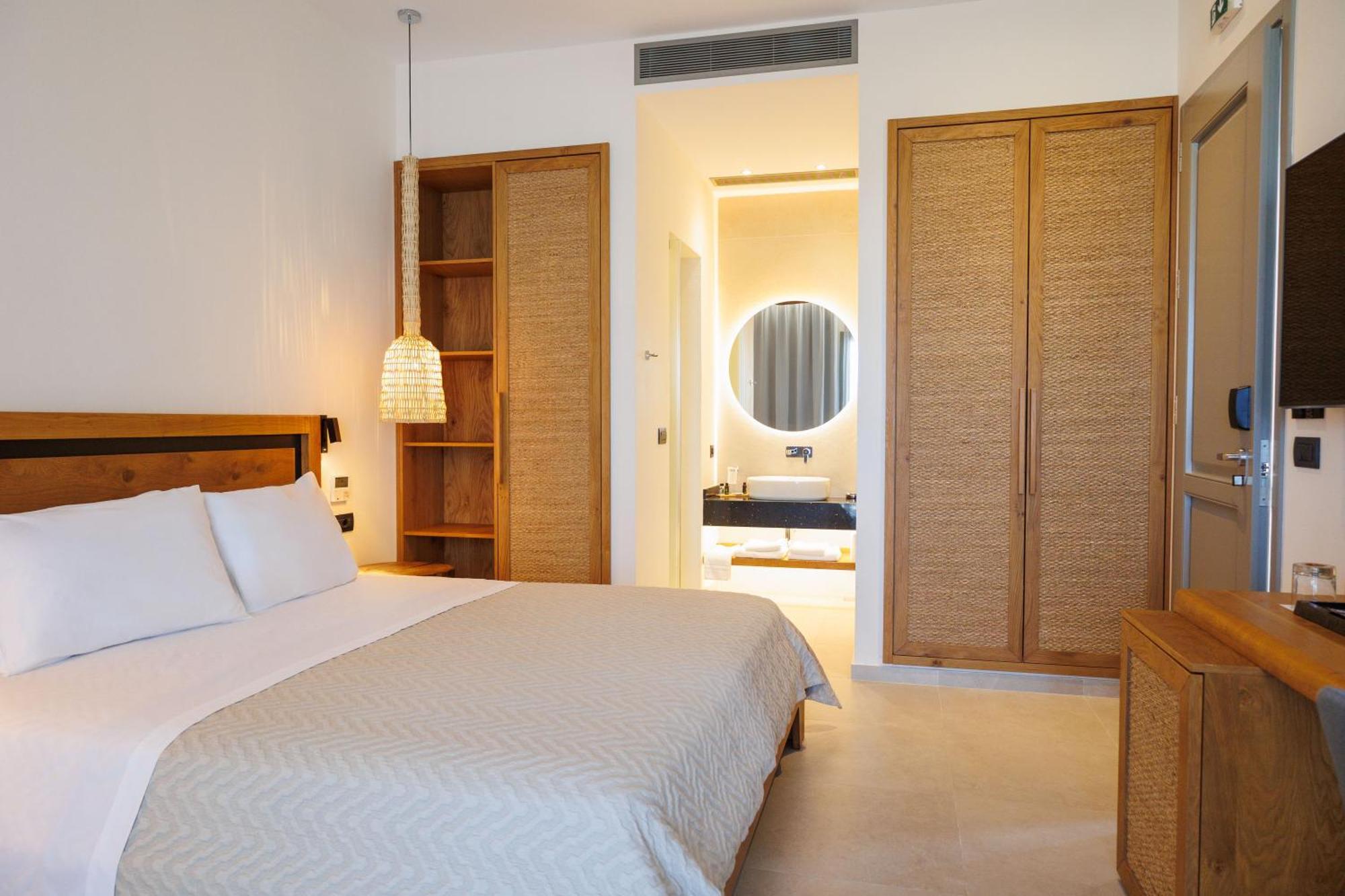 Kouros Blanc Resort & Suites Pounda Quarto foto